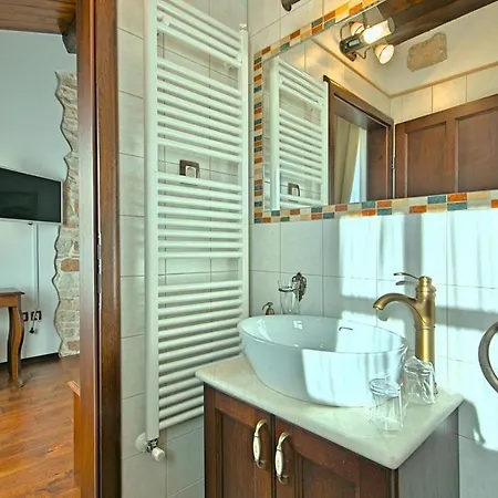 Holiday home Gina
